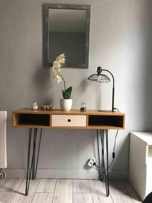 2 Pieces A 7 Mn De Paris Apartment